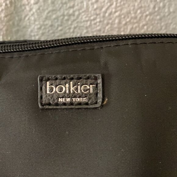 BOTKIER Black tote bag zip top zip/slip interior pockets decorative side zips - Picture 3 of 15